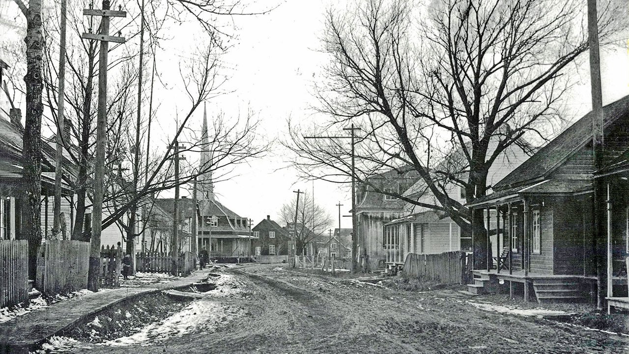 La rue Principale dans l'ouest il y a 100 ans