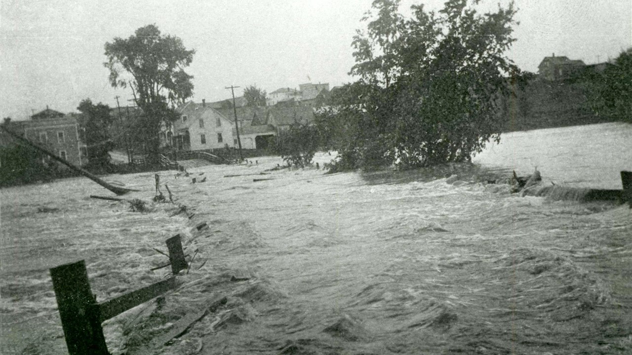 Les ponts de la rivière Famine à la Station