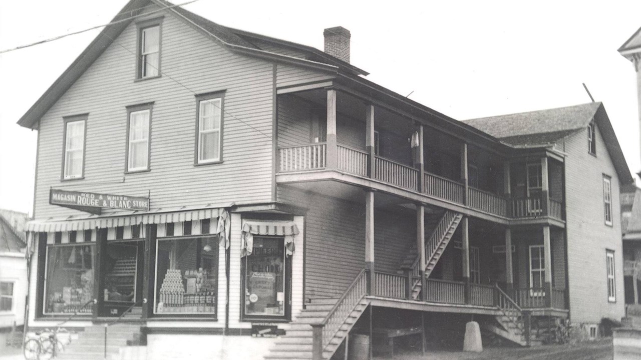 Les magasins de Thibaudeau et Frère d'il y a 100 ans