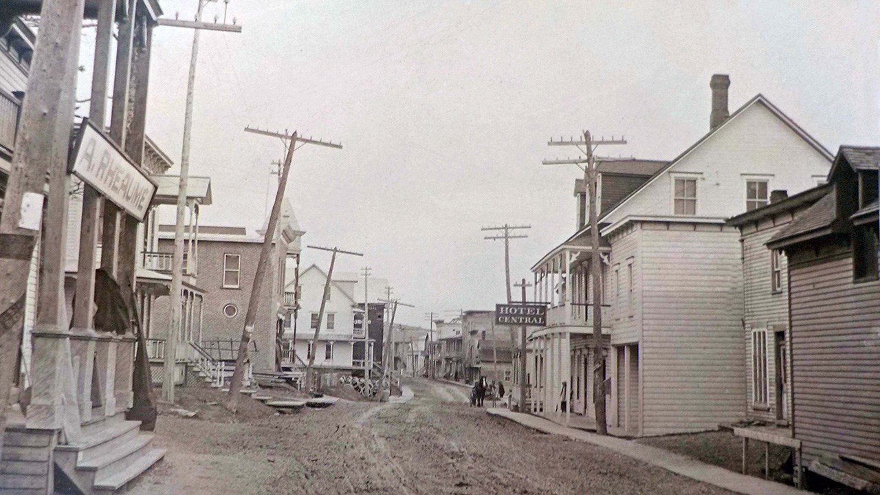 Les magasins de Thibaudeau et Frère d'il y a 100 ans