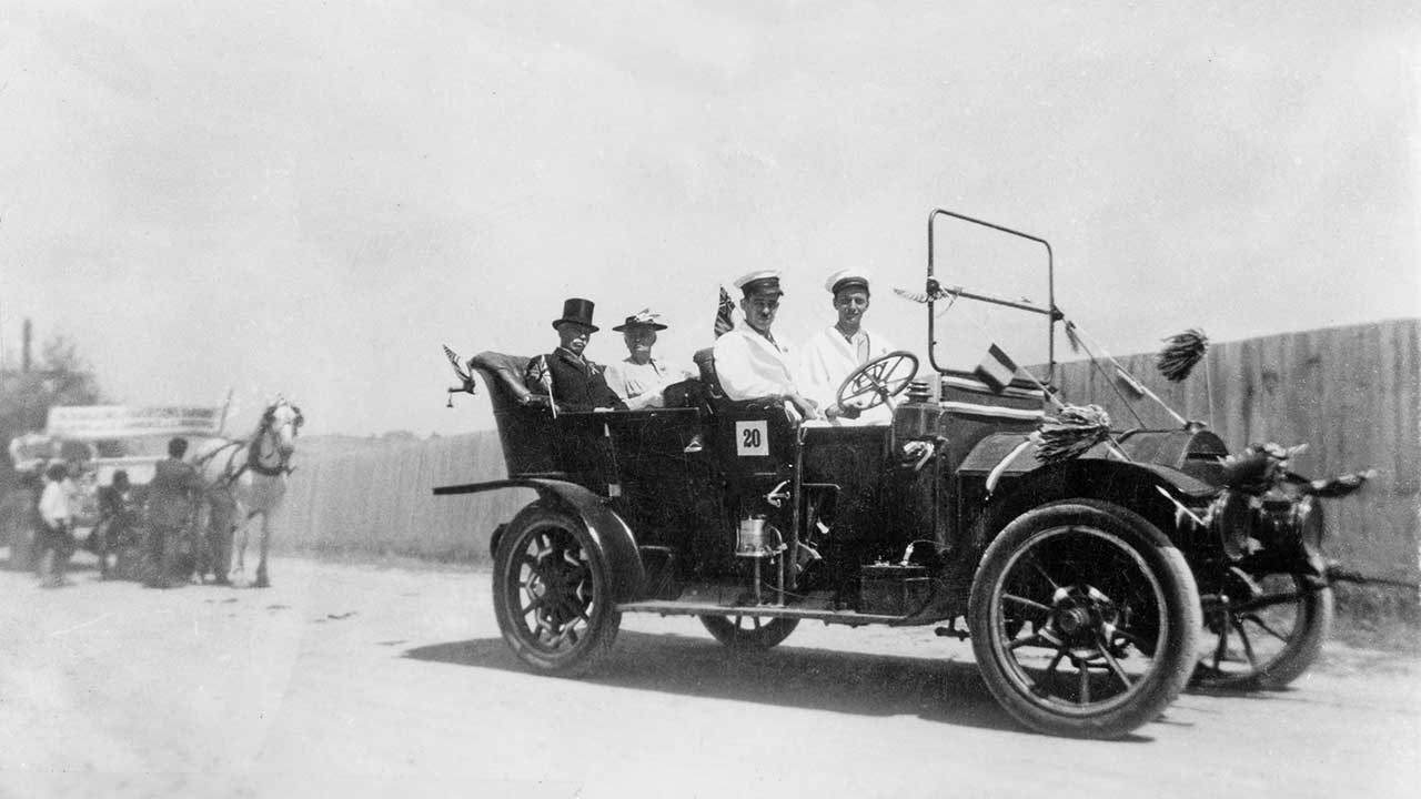 LA COMET, PREMIER TAXI MOTORISÉ DE SAINT-GEORGES