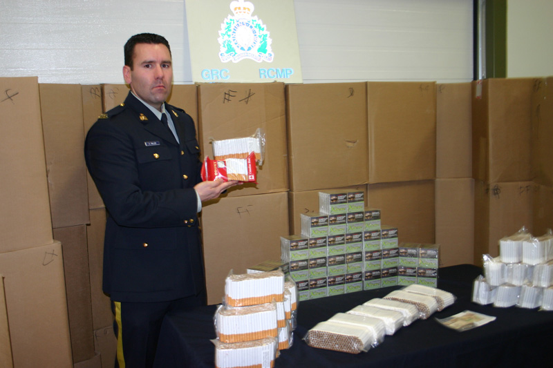 Plus de 500 000 cigarettes illégales saisies par la GRC Beauce-Amiante