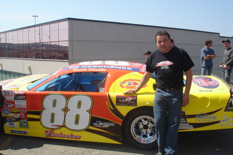 Une expo de stock-car qui attire les foules!