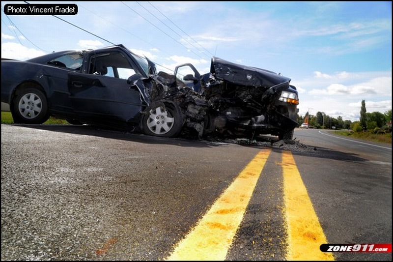 Collision frontale à Saint-Isidore : Une jeune conductrice grièvement blessée
