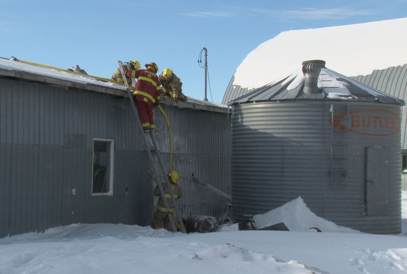 Un incendie endommage un bâtiment de ferme à Saint-Côme-Linière