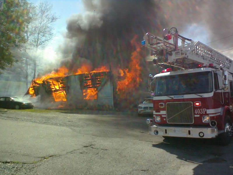 Un incendie détruit un deuxième garage à Saint-Joseph