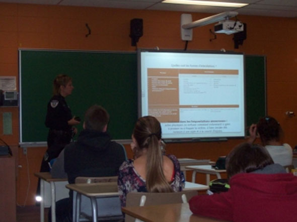Prévention de la criminalité:Les policiers de Saint-Georges et Sainte-Marie rencontrent les jeunes