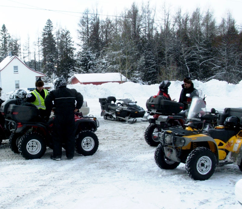 Opération dans les sentiers de motoneige et de quad à Saint-Georges