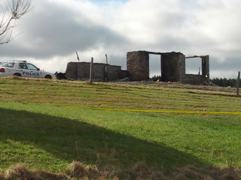 Une nouvelle construction ravagée par le feu à Saint-Georges