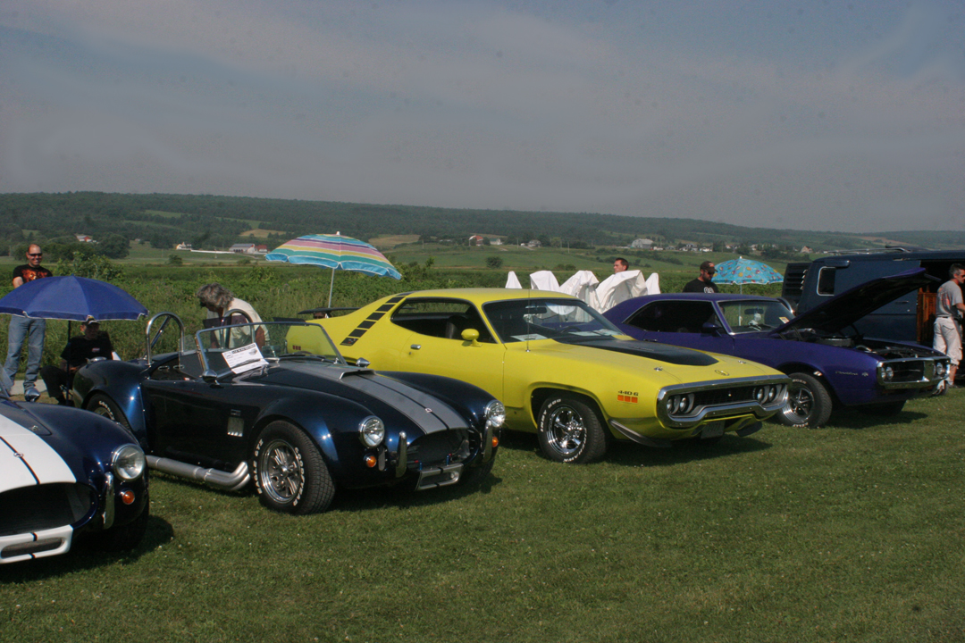 Plus de 500 véhicules à la 8e édition de l'exposition automobile à Saint-Joseph