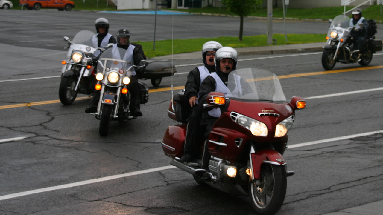 Québec s’attaque à la pollution par le bruit des motos et des cyclomoteurs
