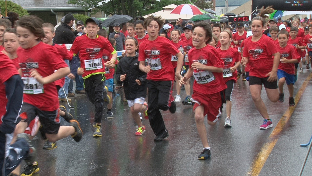 Les enfants ont pris plaisir à effectuer le mini-marathon de 2 km de La Clinique du Coureur.
