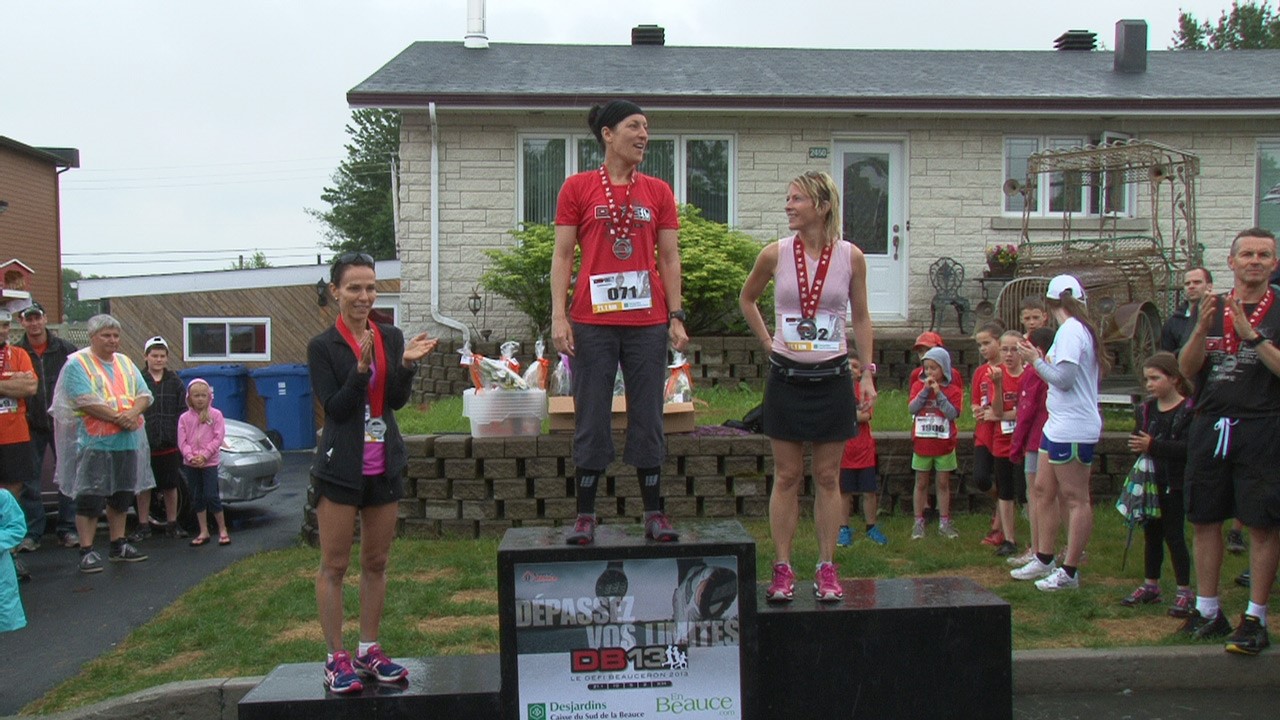 Les 3 premières places pour le 21,1Km (Femmes): 3- Caroline Routhier (Québec) 2- Lili Poulin (St-Georges), 1- Isabelle Gauthier (Québec)