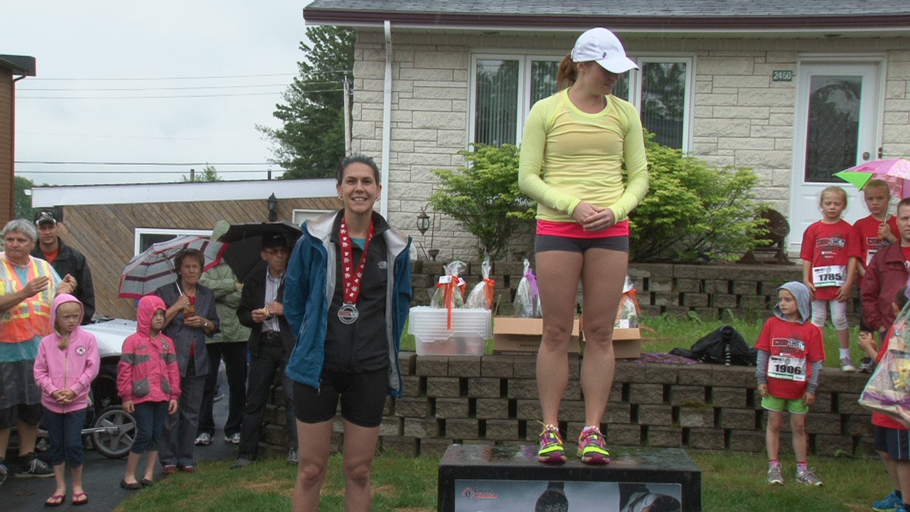 Les 3 premières places pour le 10 km (Femmes): 3- Valérie Molaison (Beauceville), 2- Marie-Christine Fecteau (Absente) (St-Georges), 1- Marie-Christine Carette (Sherbrooke)