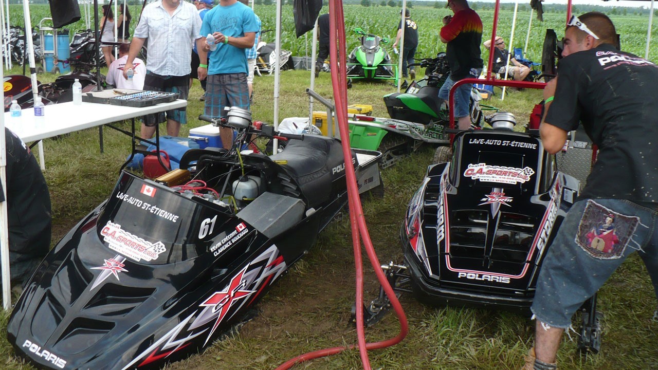 Le premier Grand Prix de motoneige de Saint-Isidore connaît un franc succès