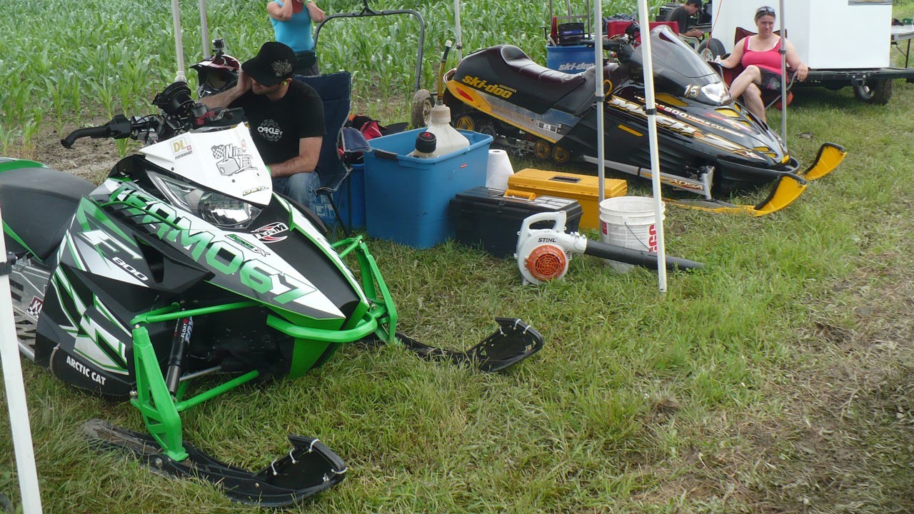 Le premier Grand Prix de motoneige de Saint-Isidore connaît un franc succès