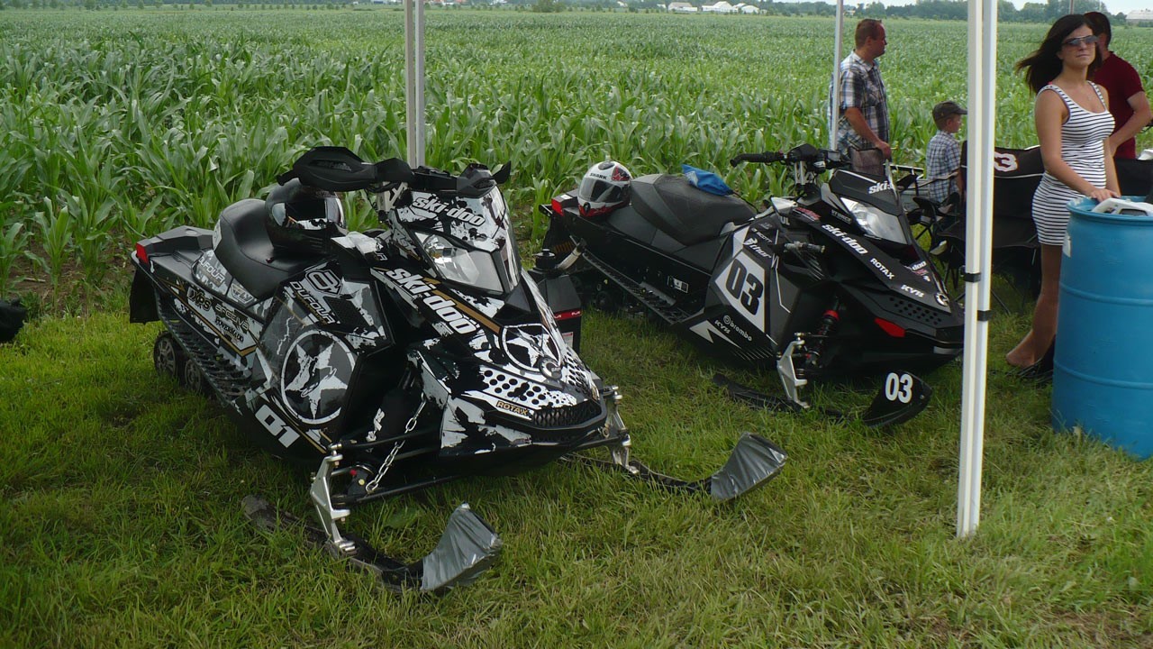 Le premier Grand Prix de motoneige de Saint-Isidore connaît un franc succès