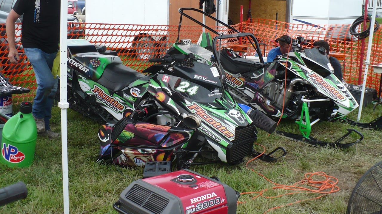 Le premier Grand Prix de motoneige de Saint-Isidore connaît un franc succès