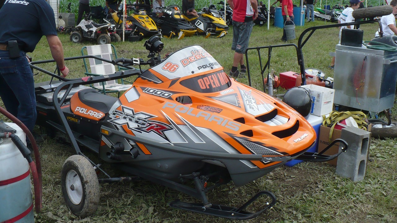 Le premier Grand Prix de motoneige de Saint-Isidore connaît un franc succès