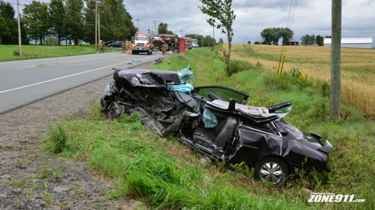 Une violente collision a fait trois blessés.