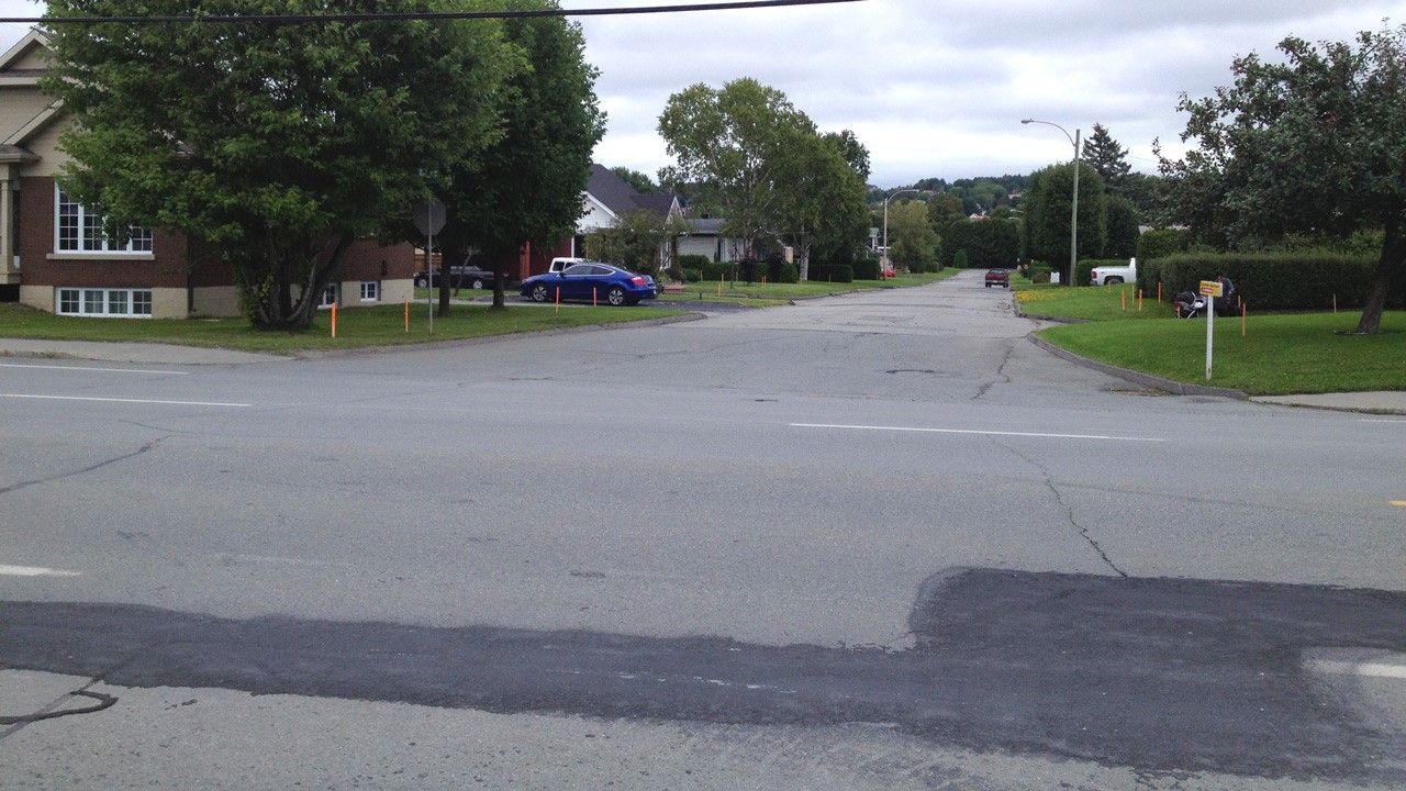 Du 3 septembre au 7 octobre, la Ville de Saint-Georges procédera à des travaux sous la 29e Rue, allant de la 6e Avenue jusqu’à la hauteur de la résidence portant le numéro 308.