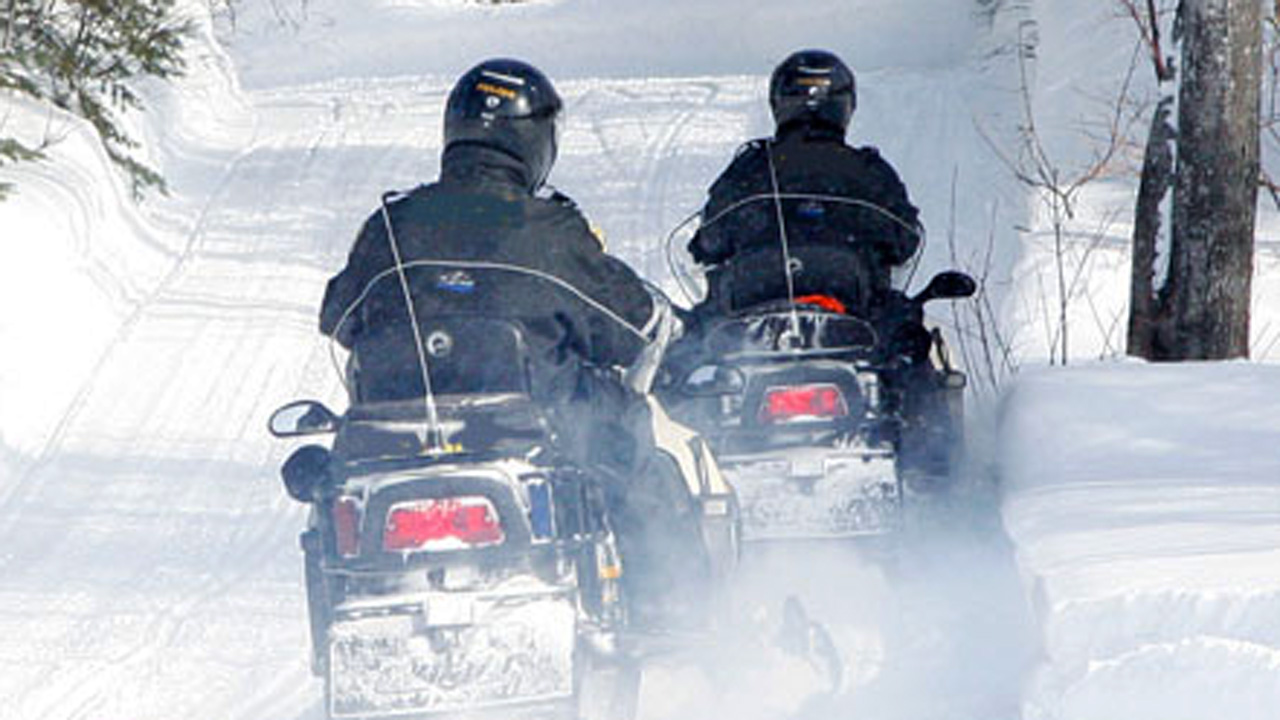 Huit constats pour diverses infractions chez les motoneigistes en Nouvelle-Beauce