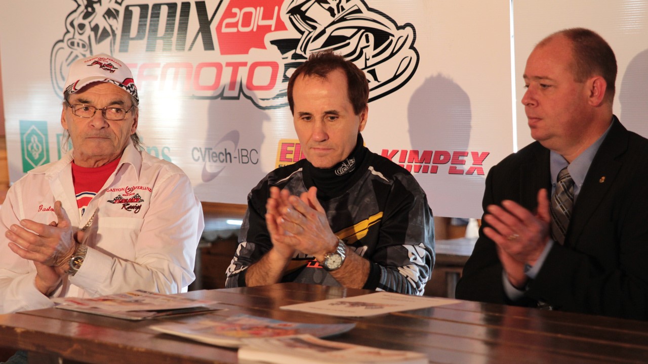 De grands noms seront présents lors du Grand Prix CFMOTO 2014, dont Jacques Villeneuve (au centre).