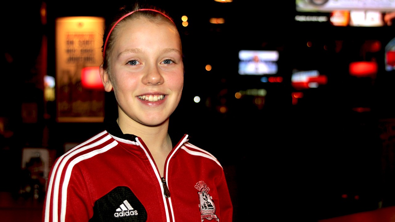 Seule joueuse de la Beauce à avoir été sélectionnée au « England Tours 2014 » de l’Académie Pro-Foot, Émilie Gilbert rêve de soccer.