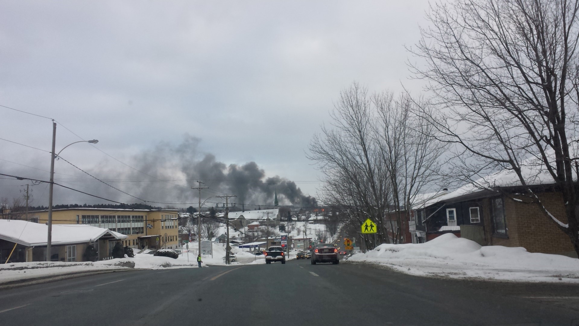 Un feu ravage un immeuble à logements dans la 135e Rue à Saint-Georges