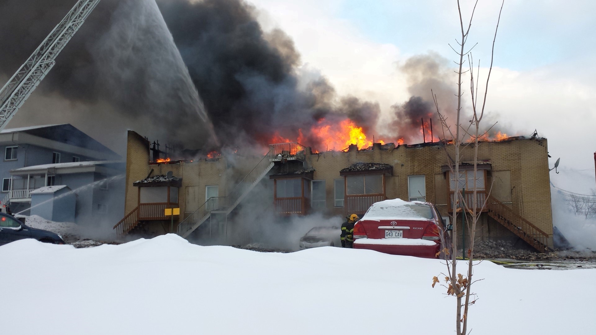 Un feu ravage un immeuble à logements dans la 135e Rue à Saint-Georges