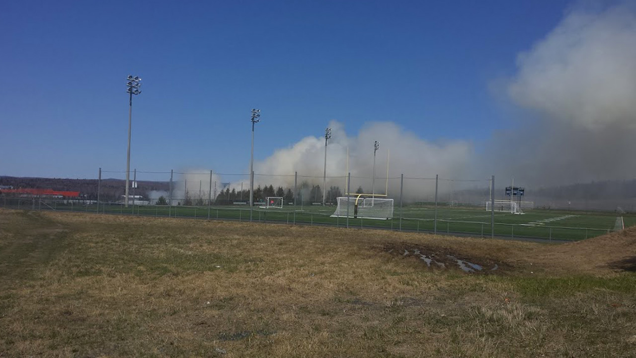 Un incendie se déclare dans un champ à Saint-Georges