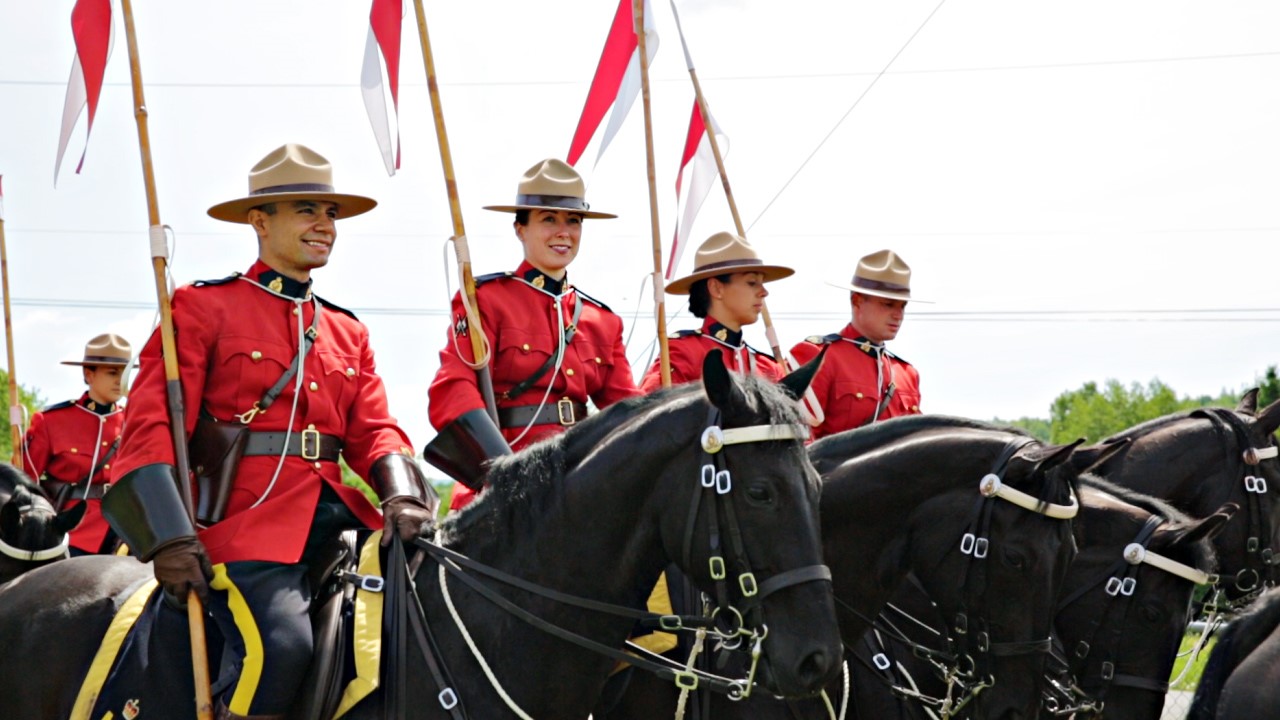 Le carrousel de la GRC débarque à Saint-Prosper