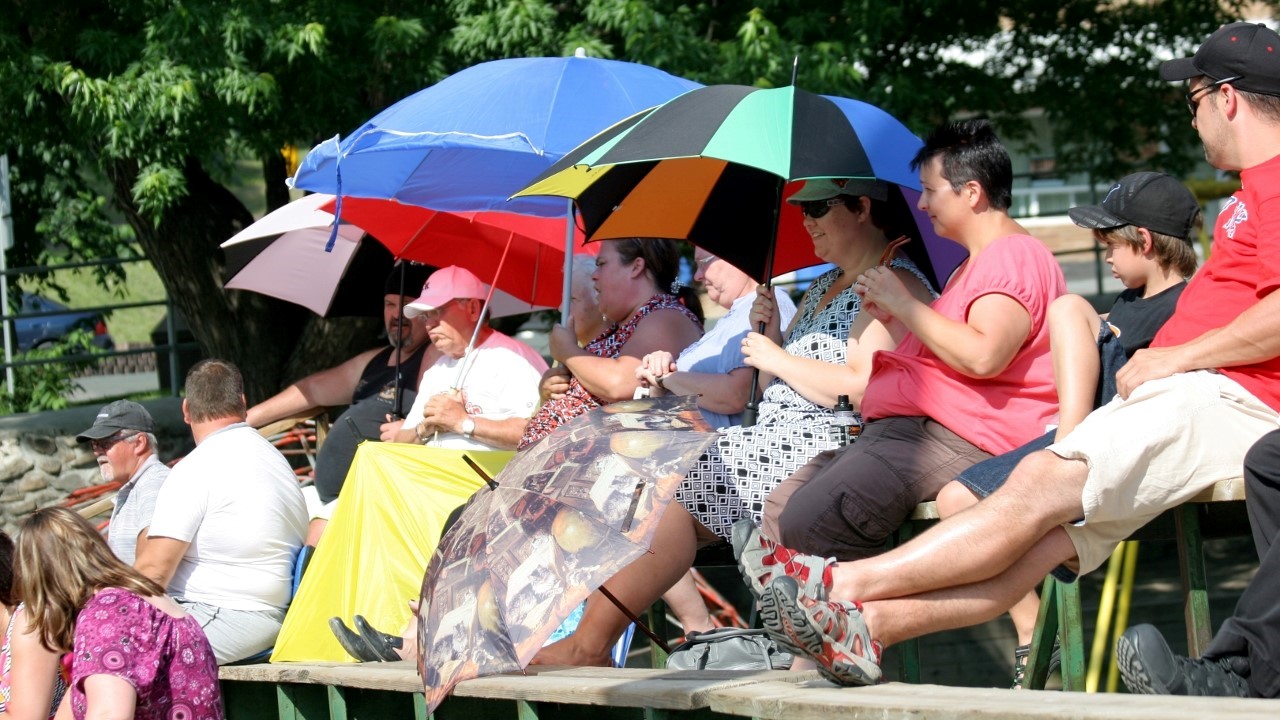 Tous les moyens étaient bons pour se protéger du soleil