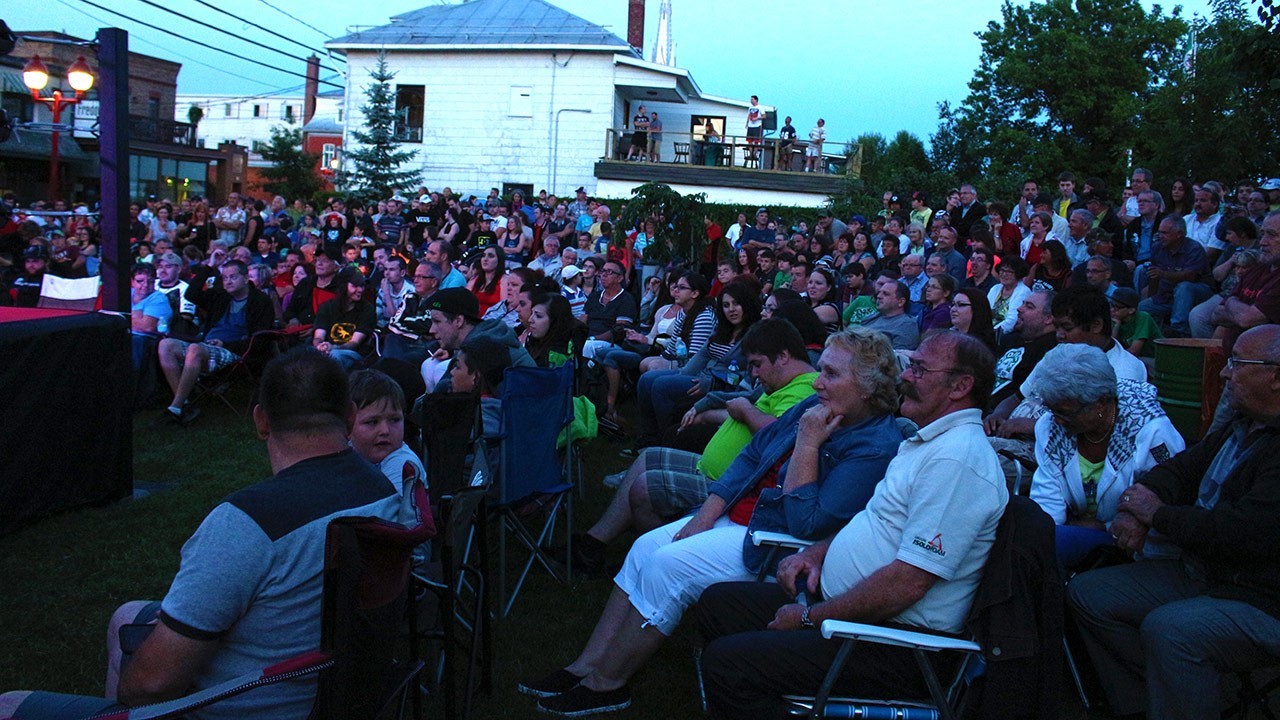 Des lutteurs de la « North Shore Pro Wrestling » se sont donné rendez-vous à la Place du Château le 12 juillet dernier dans le cadre de Santa Maria 1, le premier « SUPER » Gala de Lutte extérieur.