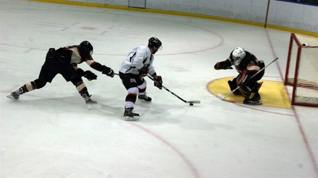 La ligue de hockey LHBBF aura cinq équipes lors de la saison 2014-2015