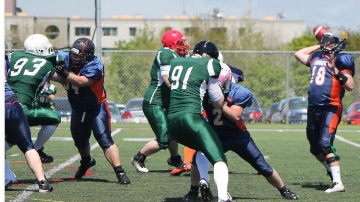 James Goulet (#18) a rejoint Maxime Beaulieu pour le touché en début de rencontre
