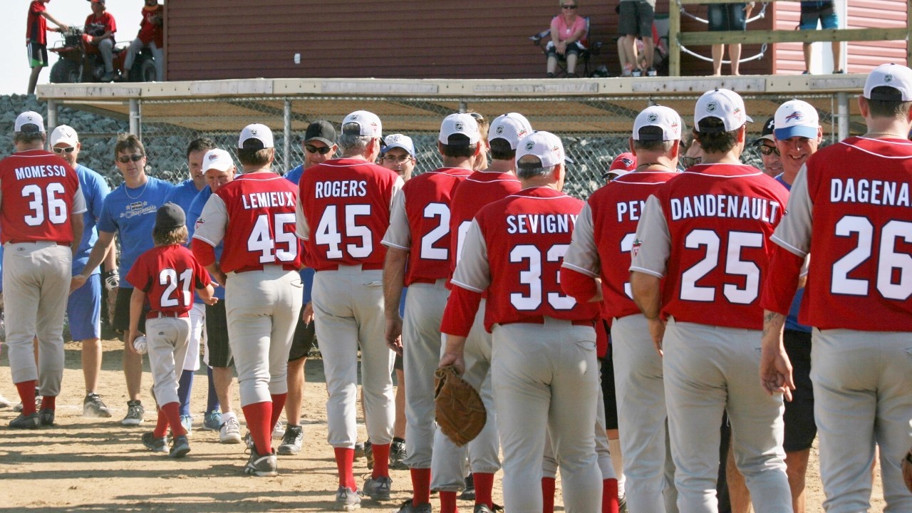 Les Anciens Canadiens inaugurent le nouveau stade de baseball de Saint-Frédéric