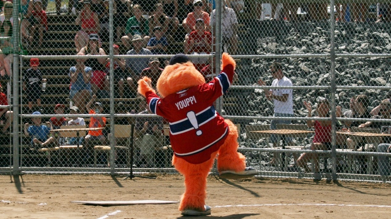 Youppi était de la partie pour divertir la foule