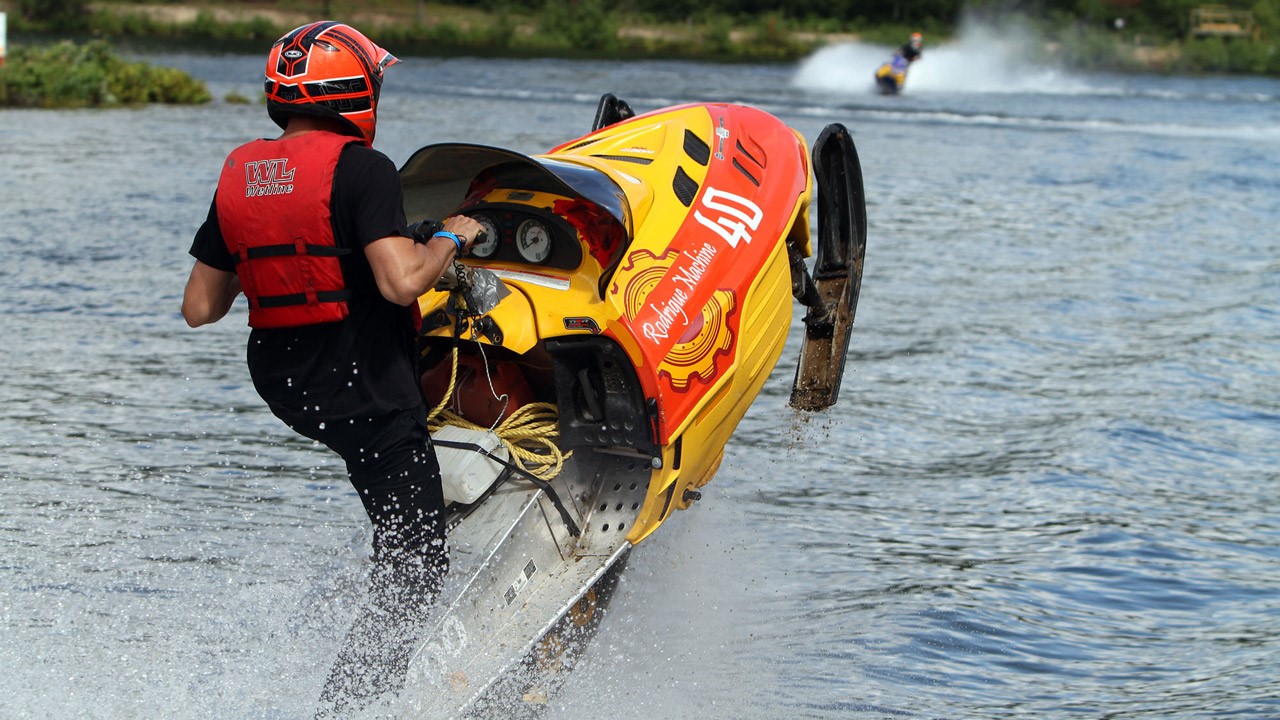 La saison Circuit de courses de Motoneige sur l’eau du Québec se terminera le 6 septembre prochain avec la présentation de son dernier programme. L’évènement aura lieu au Club de Motoneige La Relève près de Saint-Odilon en Beauce.