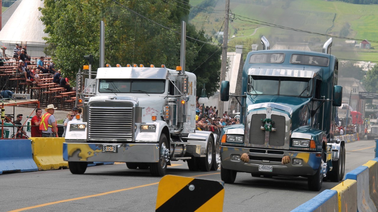Les courses d’accélération de camions sont lancées