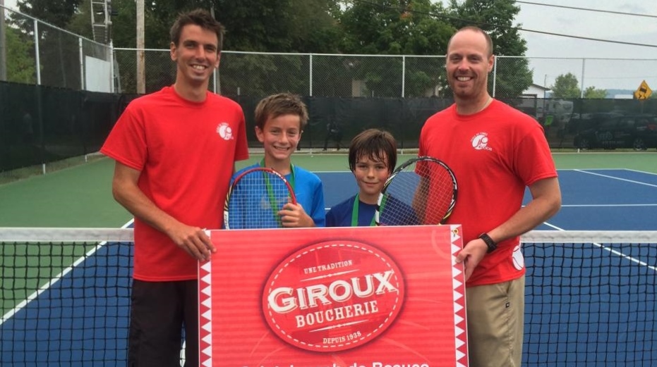 Le gagnant et le finaliste de la classe Junior AA, Tristan Chouinard et Philippe Poulin