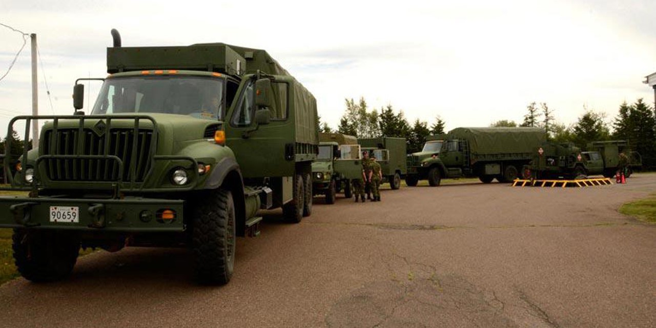 Des véhicules militaires rouleront sur l'autoroute 73