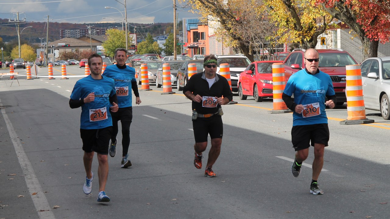 Rémy Guérin et Ann-Gabrielle Carette remportent le marathon de la Beaucerun