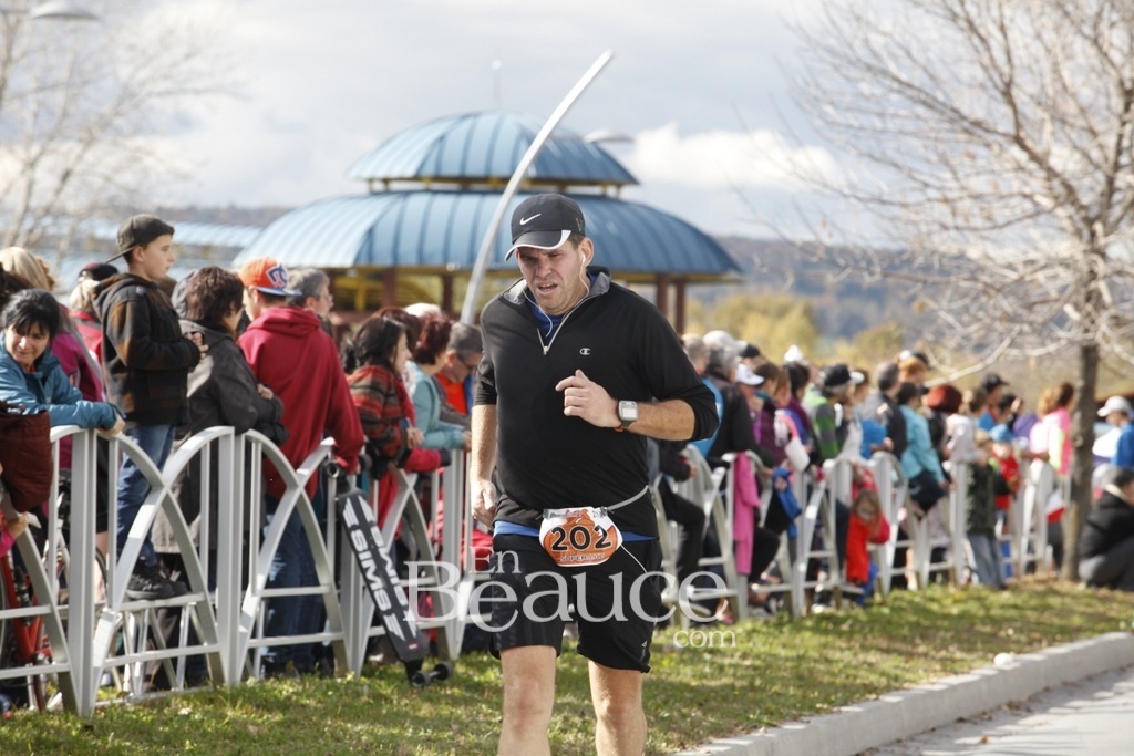 Photoreportage la Beaucerun 2014: L'arrivée en 525 clichés