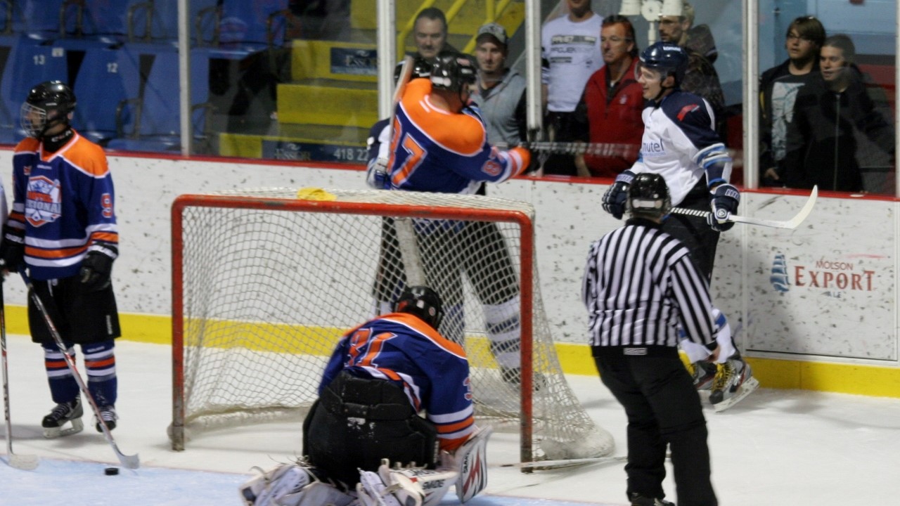 Le Komutel de Saint-Georges l'emporte 3-2 en prolongation sur l'Hotel National de Saint-Joseph