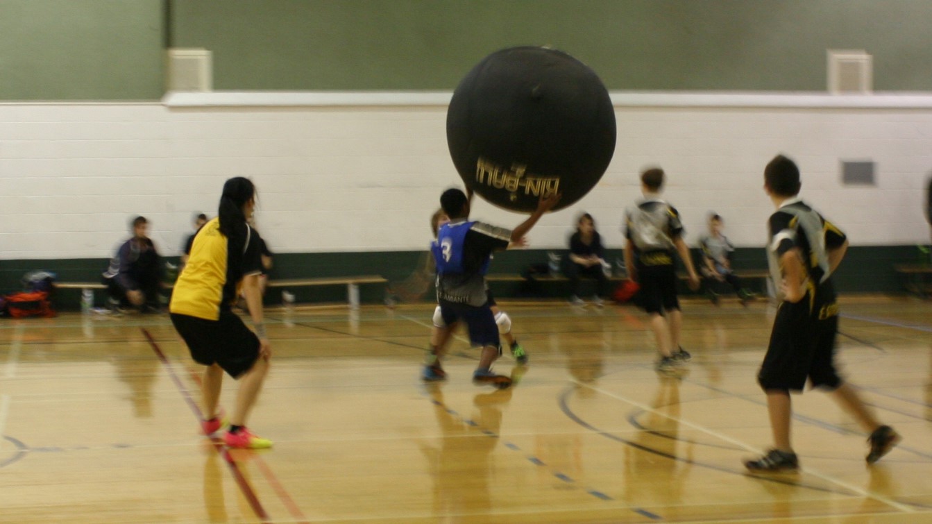 Le tournoi de qualification provincial de Kin-Ball fait bouger nos jeunes à Sainte-Marie