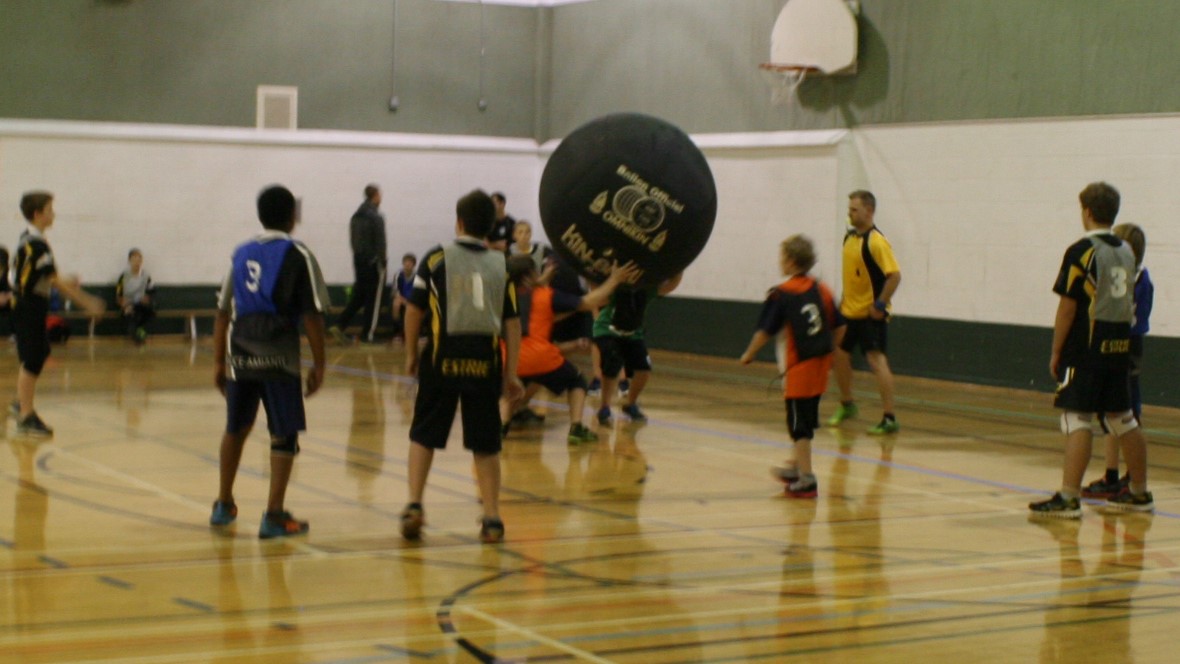 Le tournoi de qualification provincial de Kin-Ball fait bouger nos jeunes à Sainte-Marie