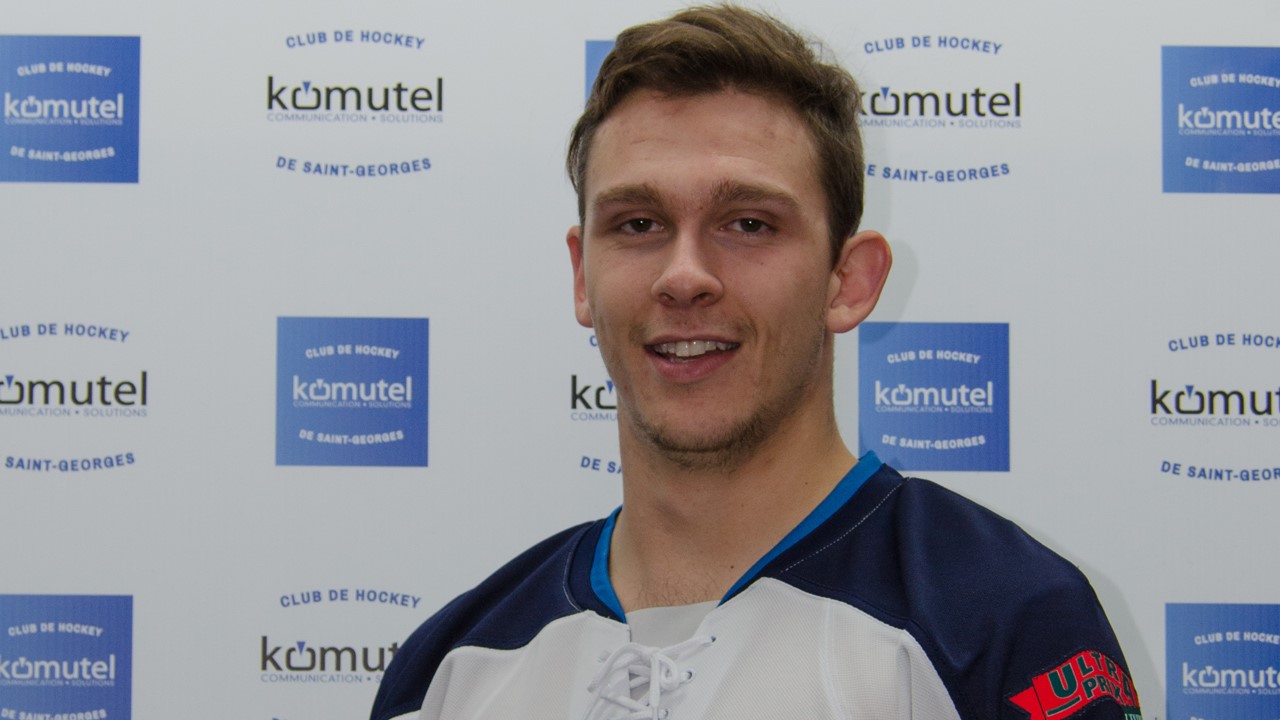 Marc-Antoine Perron-Rousseau est le premier capitaine de l'histoire du Komutel dans la LLH.
