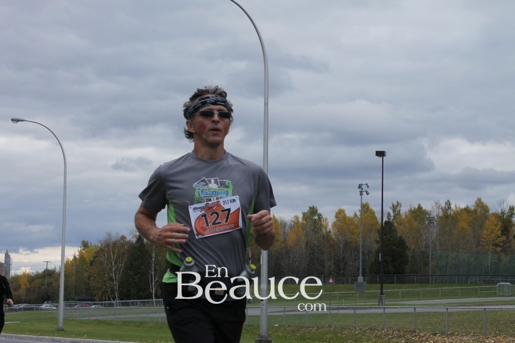 Photoreportage la Beaucerun 2014: Le Départ 325 clichés