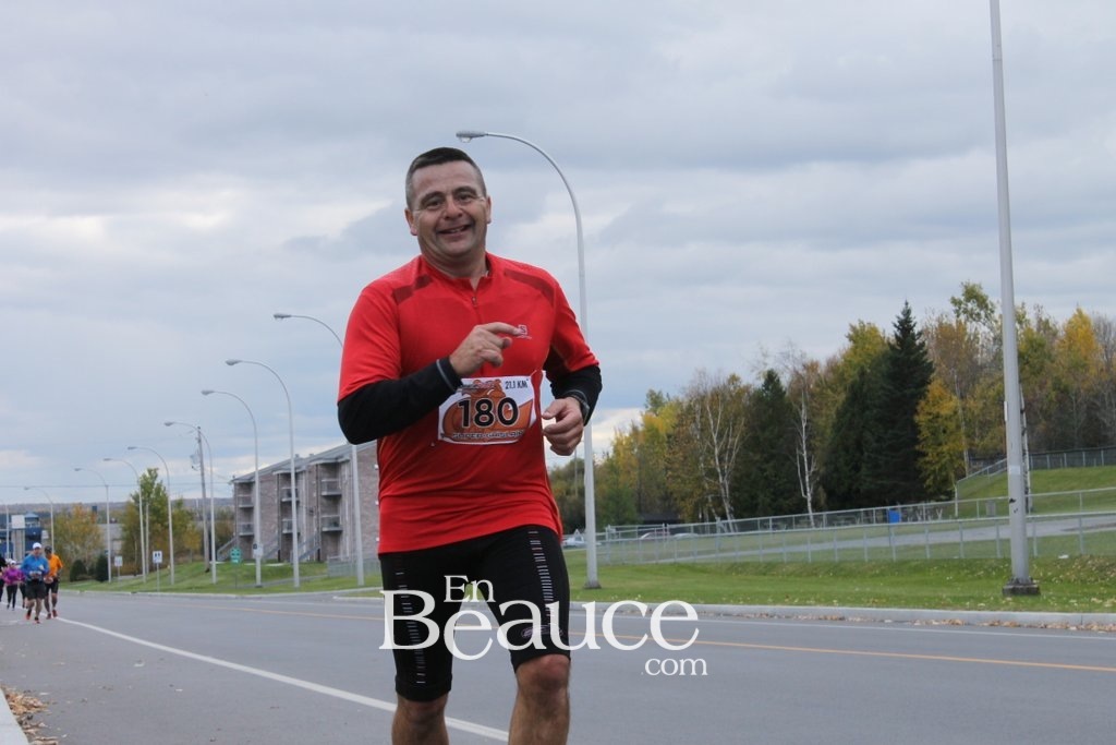 Photoreportage la Beaucerun 2014: Le Départ 325 clichés